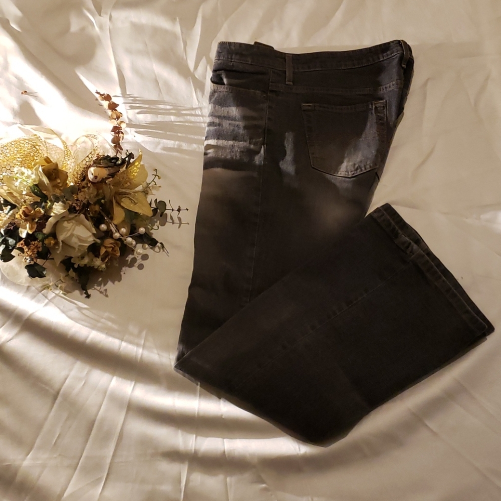 l.e.i Jean's